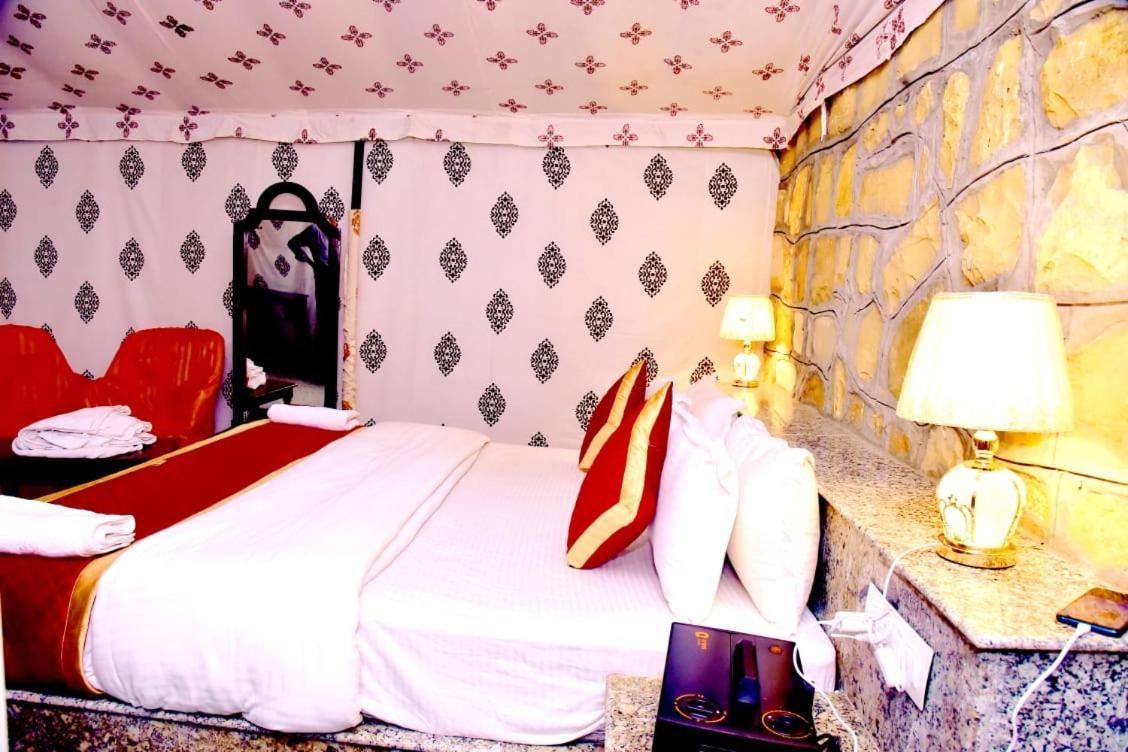 Desert Heritage Camps & Resort Jaisalmer Bagian luar foto
